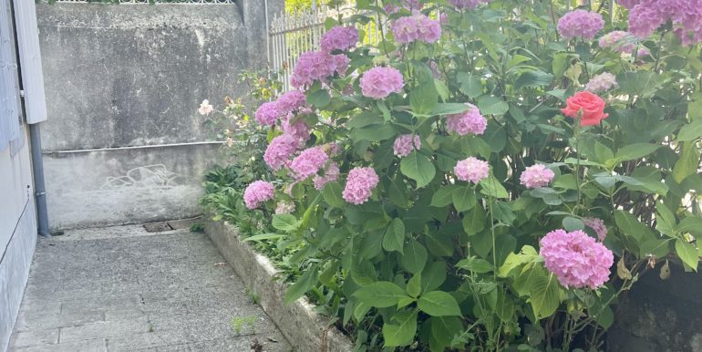 parterre espace devant maison