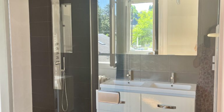 salle de douche 1er étage